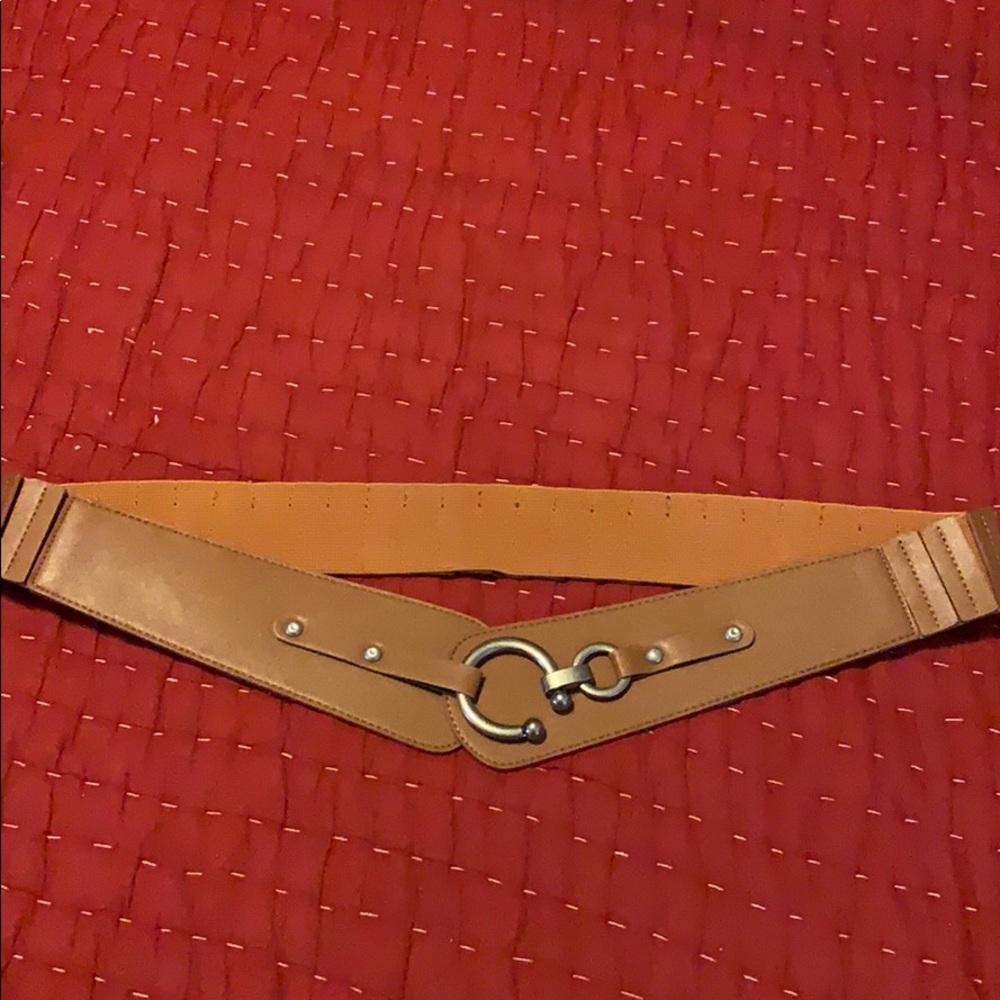 Large brown stretchy belt